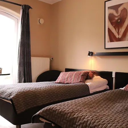 豪艾塔斯普公园酒店 3*