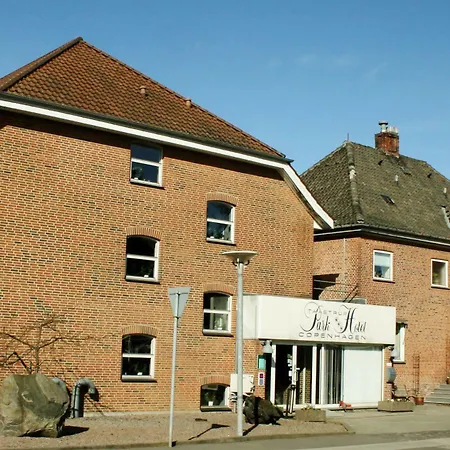 豪艾塔斯普公园酒店 3*